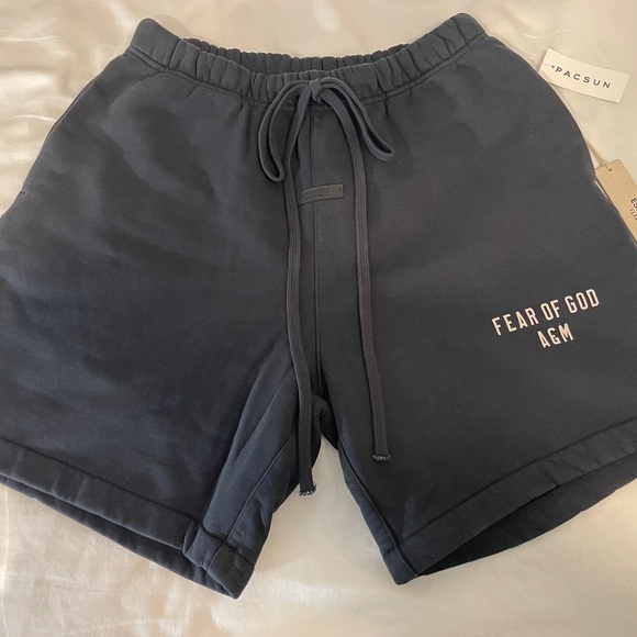 Fear of God Essentials Shorts (Black)